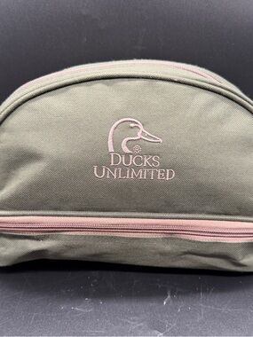 Ducks Unlimited Travel Toiletry Bag w/Zippered Storage Dark Green 6”x12”x6” Deep